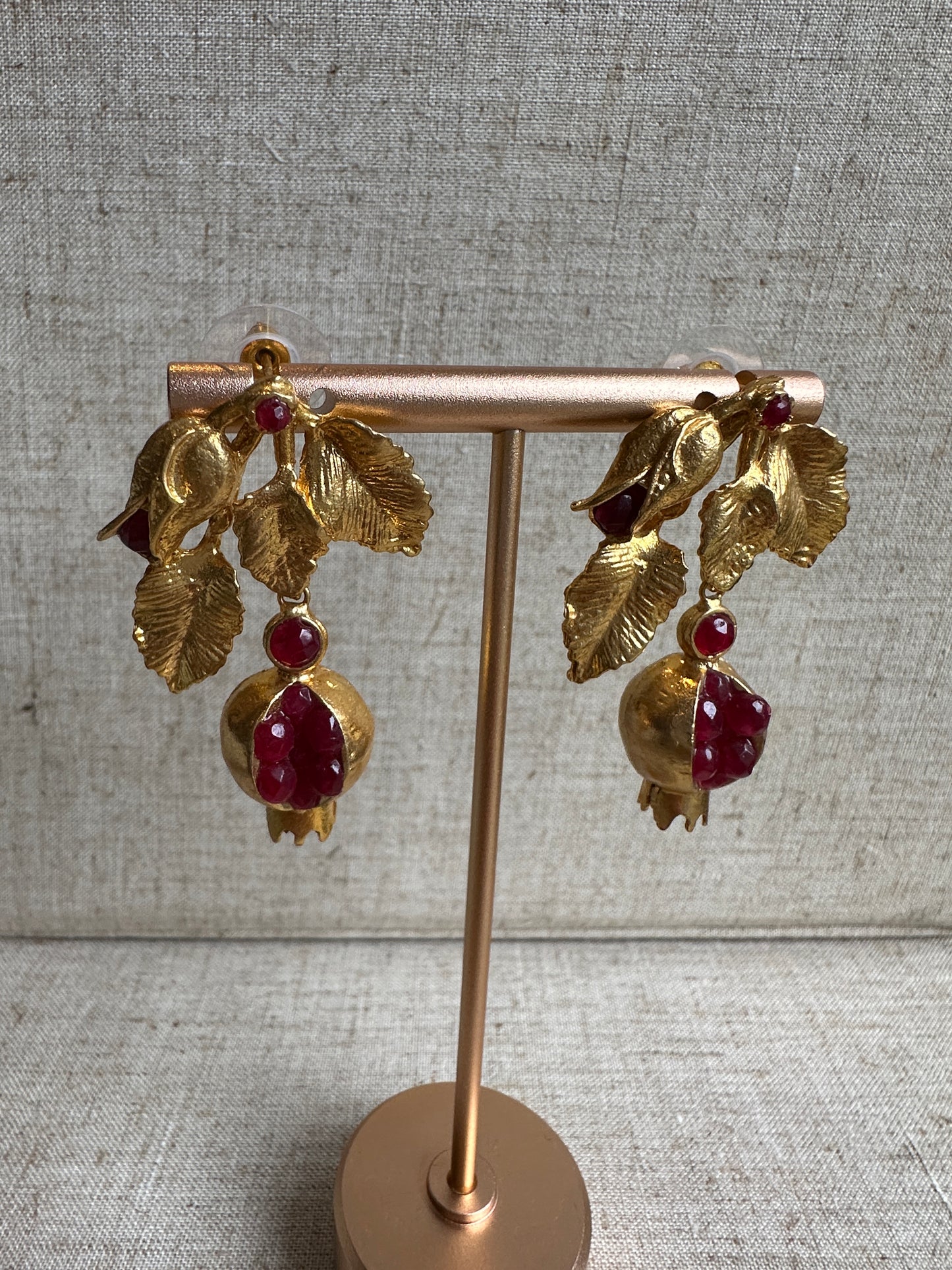 GARNET POME