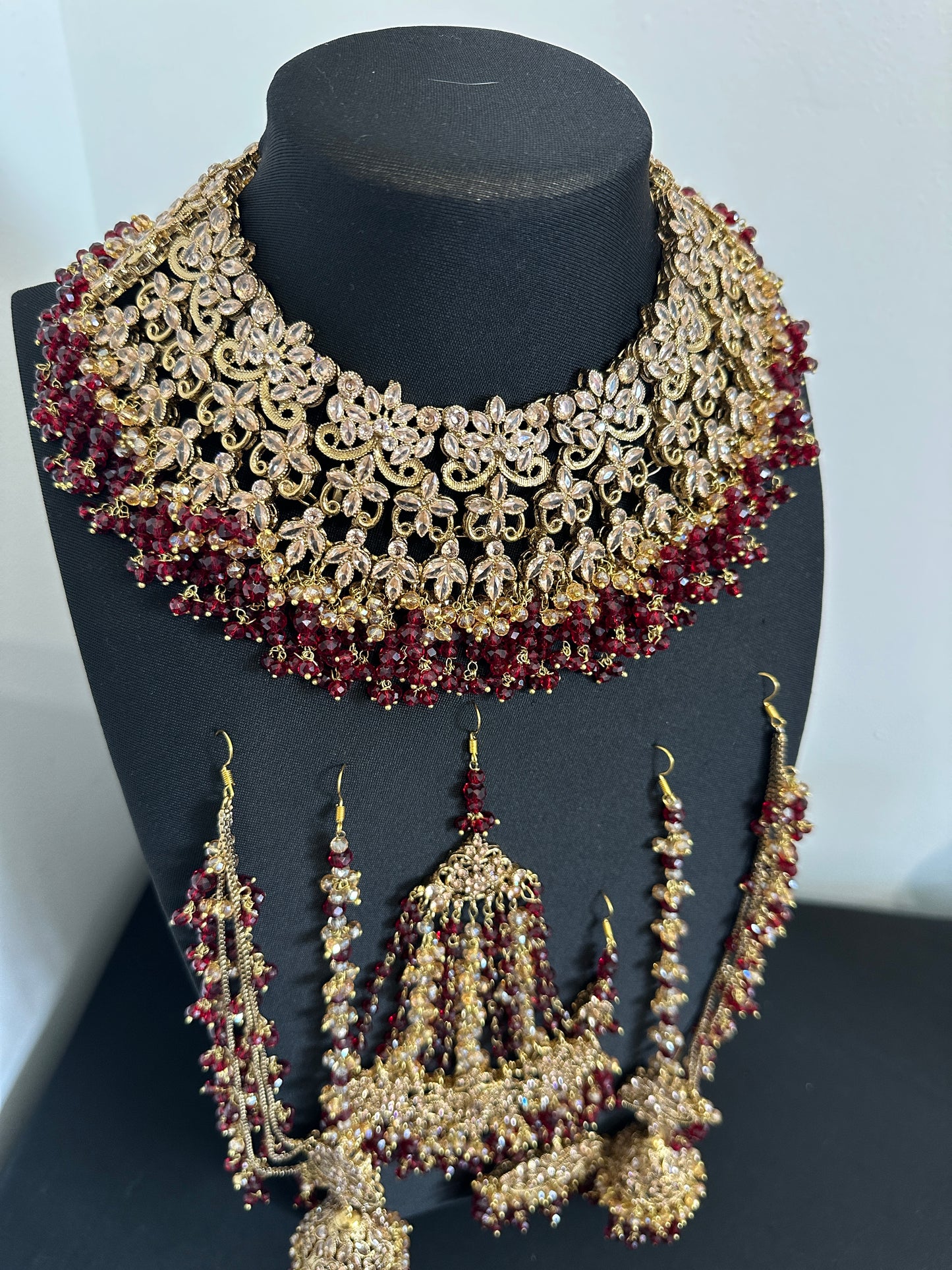 Bridal set gold & maroon