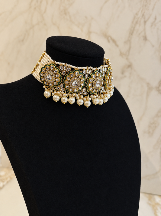 KUNDAN CHOKAR WITH JHUMKAS