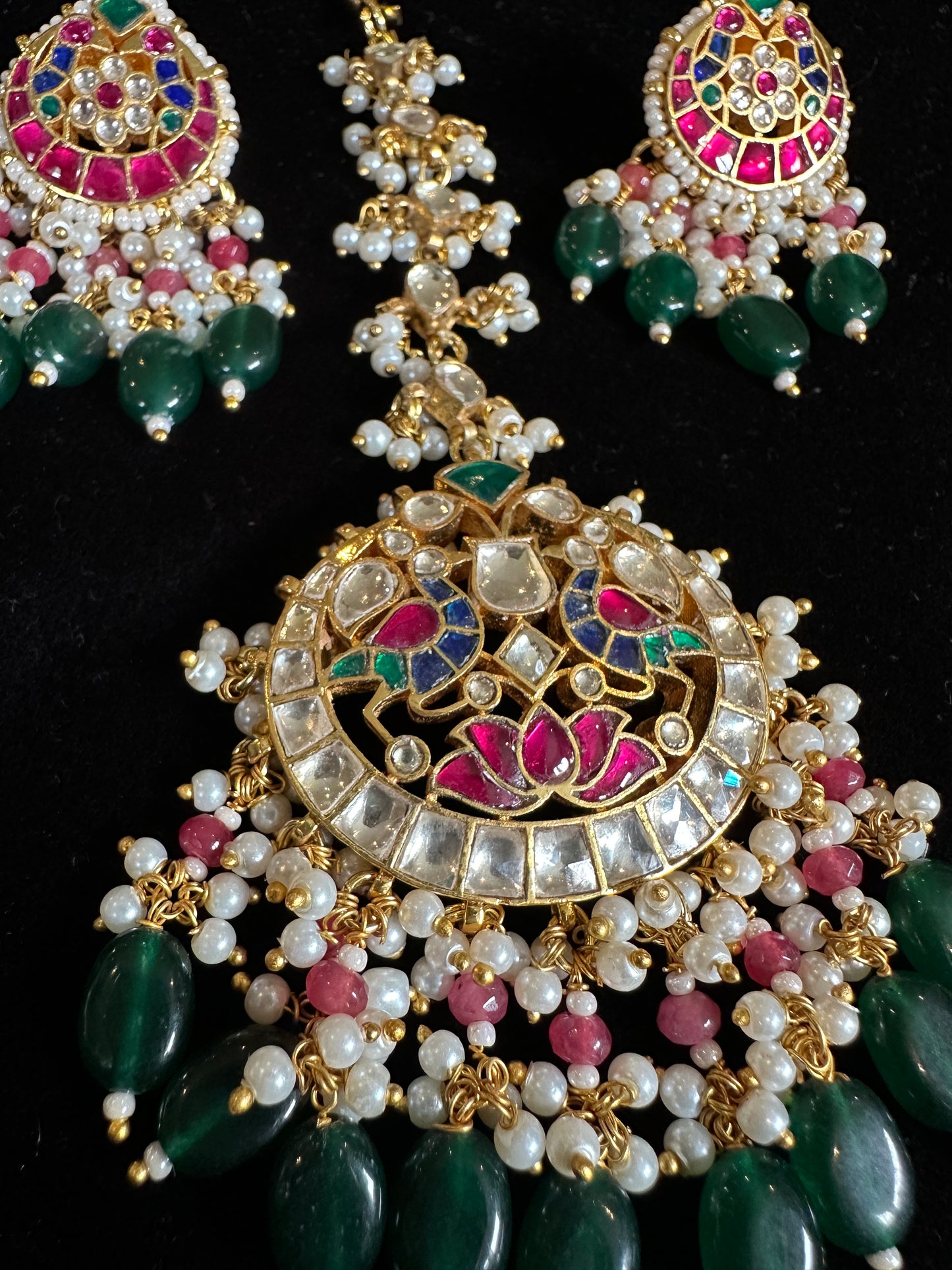 INDIAN EARRINGS WITH TIKA